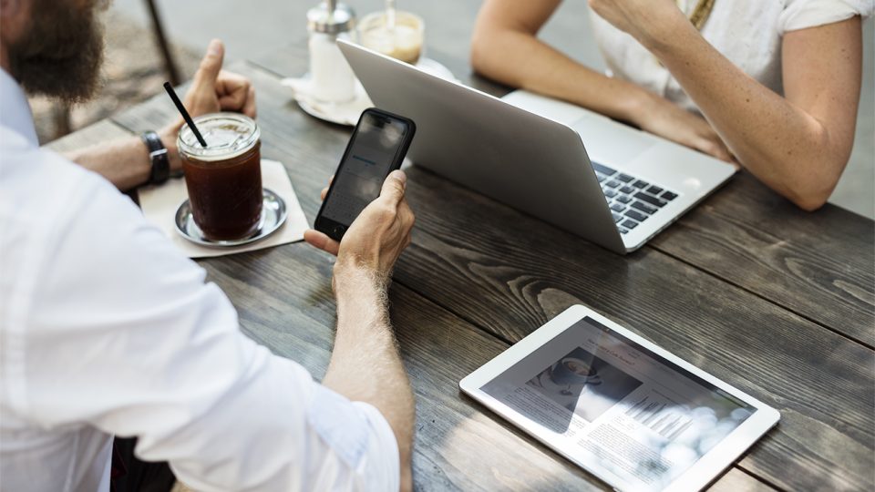 Business People hangout together at coffee shop